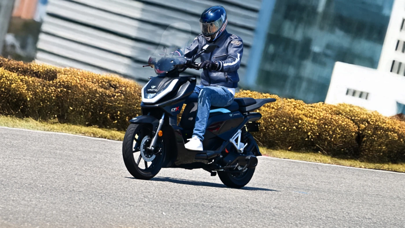 CPX EXPLORER CLIMBING